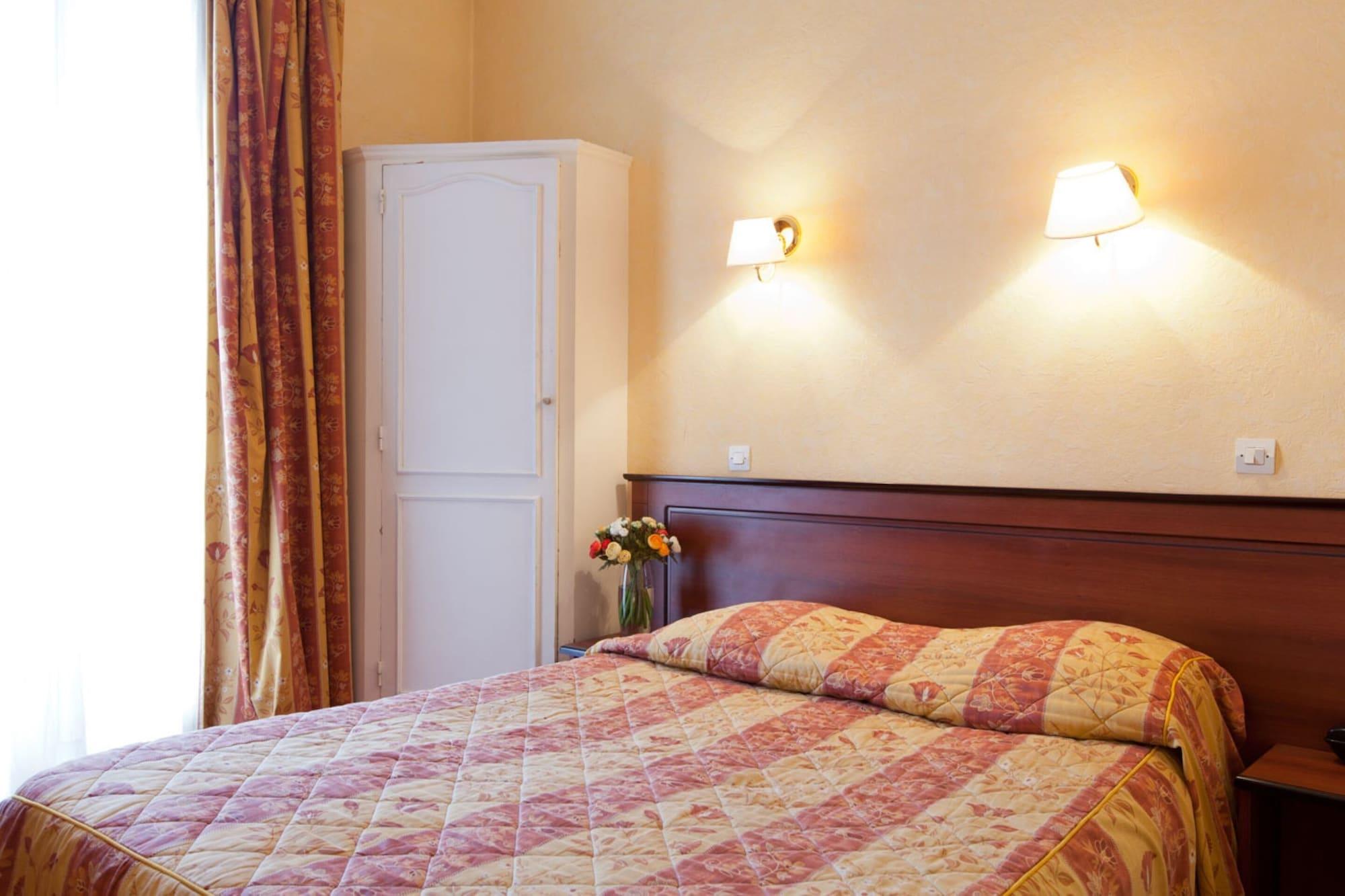 Hotel Du Square D'anvers Parigi