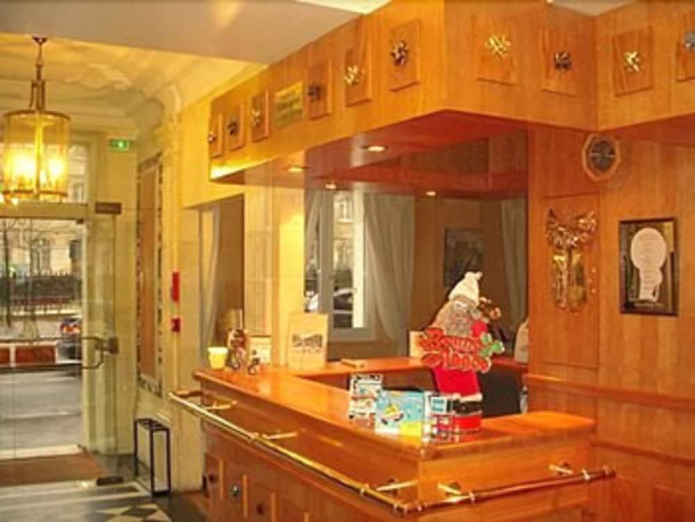 Hotel Du Square D'anvers Parigi