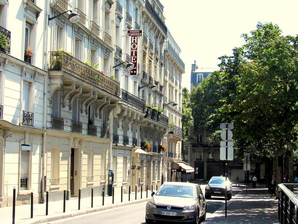 Du Square D'anvers Hotel
