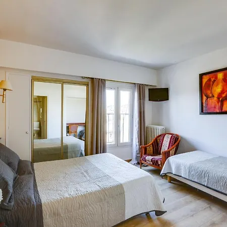 Du Square D'anvers Hotel Parigi