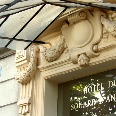 Du Square D'anvers 2* Parigi