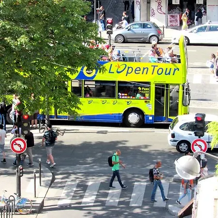 Hotel Du Square D'anvers Parigi